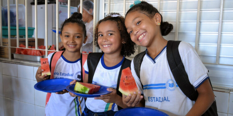 Programa garante acolhimento nutricional aos estudantes da rede pública estadual de ensino