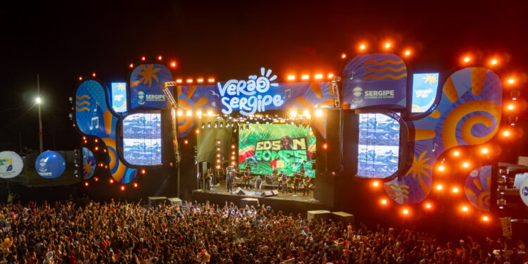 Diversidade de ritmos agita primeiro dia do Verão Sergipe na Barra dos Coqueiros