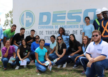 Deso recebe alunos da UFS em visita técnica à estação de tratamento de esgoto de Itabaiana
