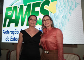 Delegada Katarina participa de posse da nova Diretoria da Fames 