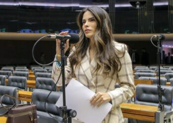 Yandra Moura denuncia descaso com pacientes de diabetes tipo 1 e cobra políticas públicas eficazes