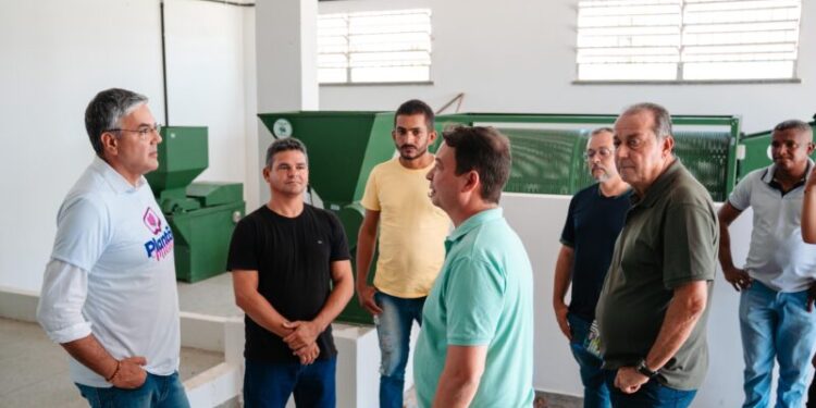 Prefeito Sérgio Reis inspeciona Casa de Farinha e estabelece prazo para funcionamento do local