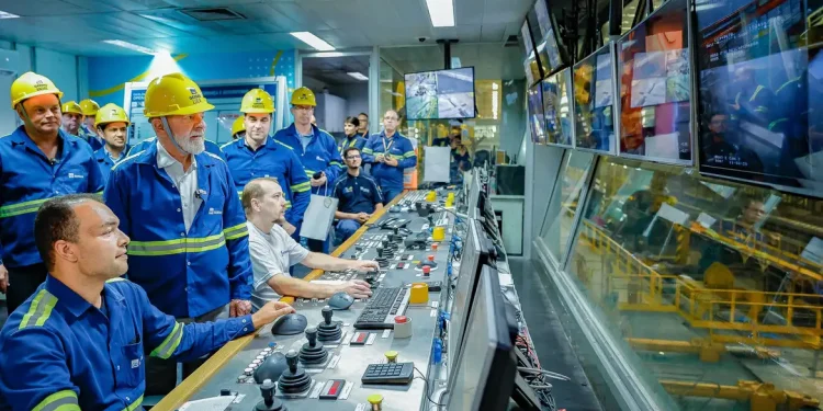 Ao lado de Zema, Lula defende relação republicana