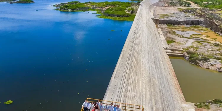 Lula inaugura nova barragem da transposição do São Francisco no RN