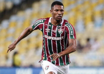 Fluminense aceita proposta por Lelê, que será emprestado; saiba o destino