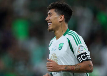 Roberto Firmino ganha data para deixar o Al-Ahli e pode finalmente desembarcar no futebol brasileiro