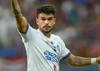 Cauly ganha força para reforçar rival da Série A e pode deixar o Bahia
