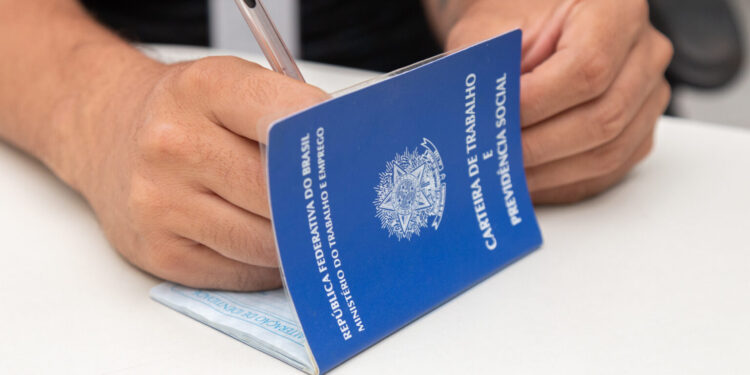 NAT divulga vagas de emprego disponíveis nesta quarta-feira