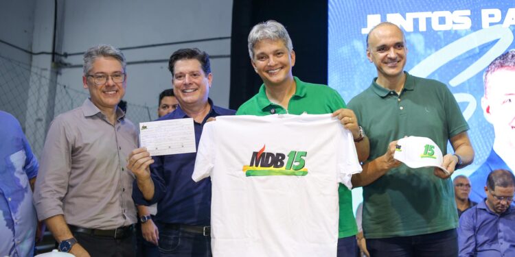 Filiação de Samuel Carvalho ao MDB marca fortalecimento político e busca por desenvolvimento de Socorro