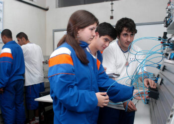Ministério da Educação lança programa para ampliar acesso de estudantes ao ensino técnico
