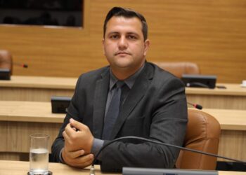 Marcos Oliveira faz apelo ao Governo do Estado para ampliar números de redações corrigidas em concurso da PM