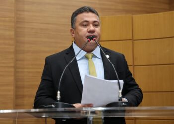 Deputado agradece ao governo por urbanização em avenida no municipio de Tobias Barreto