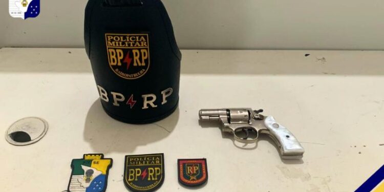 PM apreende arma de fogo em Laranjeiras