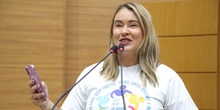 Kitty Lima defende políticas públicas para pessoas com Síndrome de Down