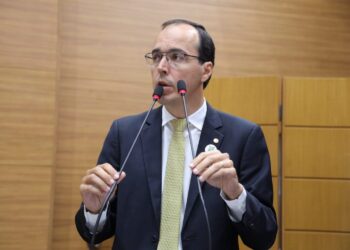 Georgeo Passos propõe inclusão de estudantes da rede pública no programa CNH Social