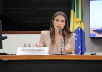 Yandra Moura é eleita presidente da Comissão de Integração Nacional e Desenvolvimento Regional