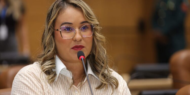 Deputada Kitty Lima Destaca trabalho da Superintendência da Causa Animal na Alese