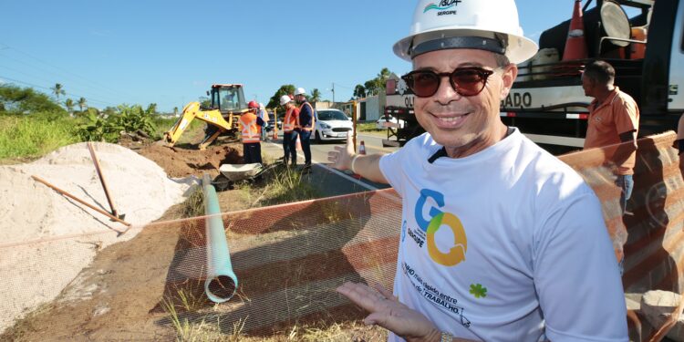 Governador Fábio Mitidieri acompanha início de obras de adutora entre os municípios de Lagarto e Riachão do Dantas