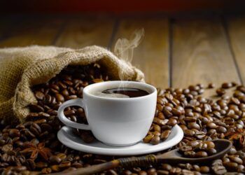 Brasil passa a importar café; saiba de quais países e o impacto no preço