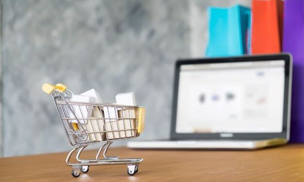 Dez estados da federação aumentam ICMS sobre compra em sites estrangeiros a partir de abril