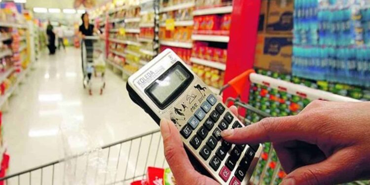 Pressionada por alimentos, prévia da inflação de março fica em 0,64%