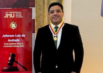 Deputado Jeferson Andrade recebe em Brasília, a mais alta honraria da Justiça Militar do Brasil