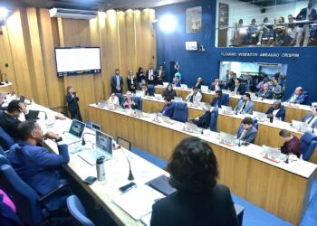 Câmara de vereadores mantém 02 vetos da prefeitura e derruba 01