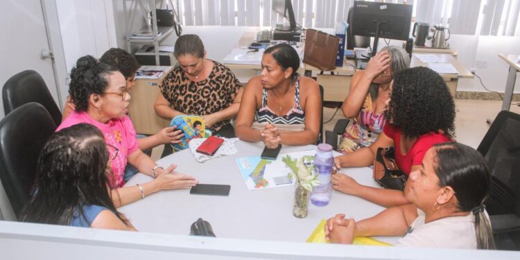 Educação de Aracaju realiza rodas de conversa com mães de crianças atípicas