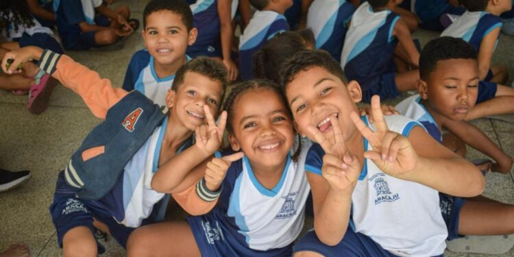 Aracaju 170 anos: Alunos da rede municipal participarão de turismo pedagógico para o Concurso de Artes Escolares