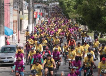 Mais de 3 mil pessoas participam do Passeio Ciclístico em comemoração aos 170 anos de Aracaju