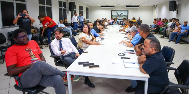 Prefeitura de Aracaju realiza primeira reunião da Mesa de Negociação Permanente com sindicatos
