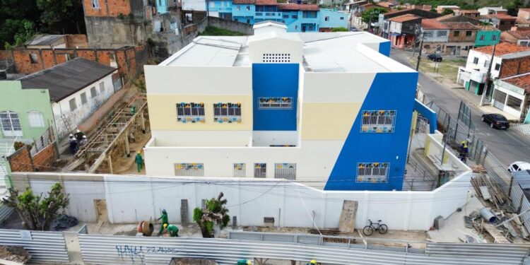 Prefeitura de Aracaju: Obra de reforma da EMEI Maria Givalda Santos entra na fase final