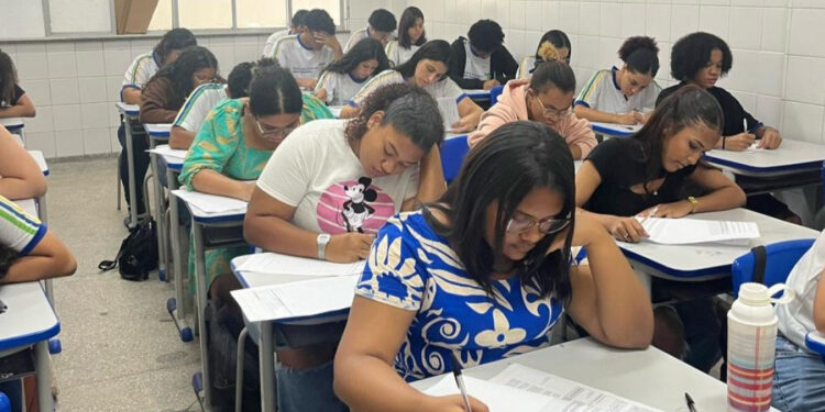 PreUni realiza primeira Oficina de Redação na preparação para o Enem 2025