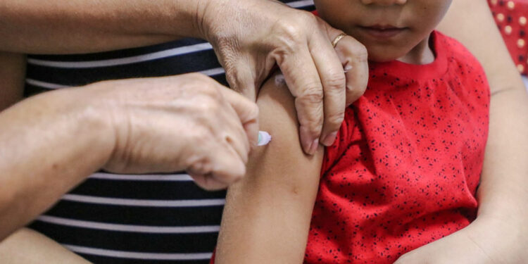 Hospital da Criança reforça importância da atualização do calendário vacinal do público infantil