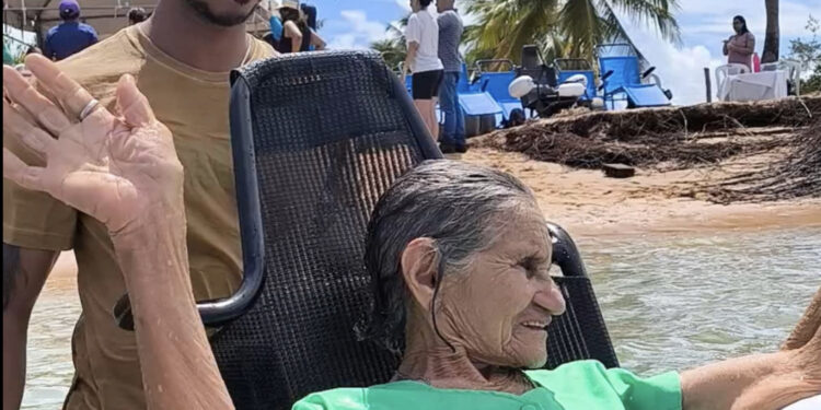 Banho assistido em Pacatuba promove inclusão e bem-estar aos idosos sergipanos
