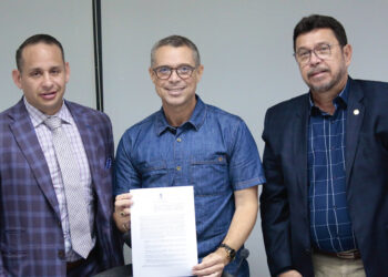 Governador assina protocolo com diretores da Optimus para construir campus tecnológico de pesquisa em Sergipe