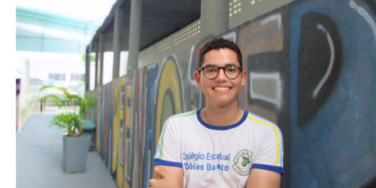 Estudantes da rede estadual são classificados para etapa nacional do Parlamento Juvenil do Mercosul 2025