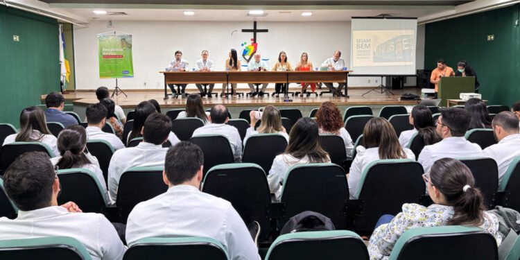 Hospital de Urgências de Sergipe recebe novos médicos residentes