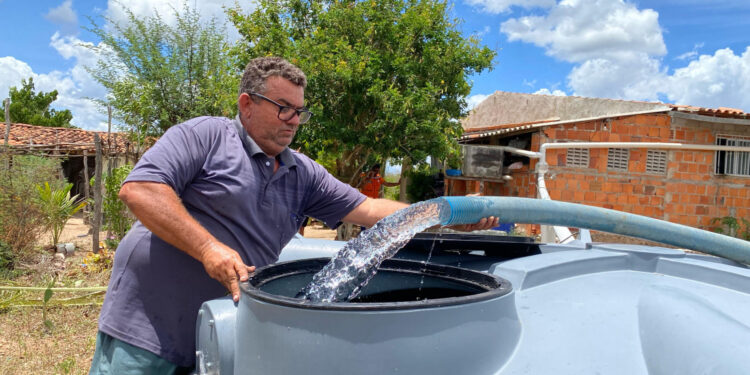 Caravana da Água chega a Porto da Folha e deve beneficiar mais de 1.600 pessoas