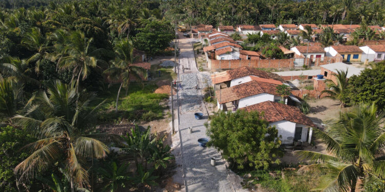 Municípios sergipanos receberam 97km de pavimentação em paralelepípedo