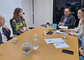 Governo de Sergipe e Universidade de Deusto, da Espanha, discutem futuras parcerias educacionais