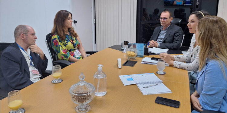 Governo de Sergipe e Universidade de Deusto, da Espanha, discutem futuras parcerias educacionais