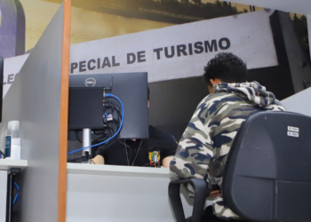 Boletim de ocorrência aumenta chances de recuperar celulares perdidos ou furtados durante festividades