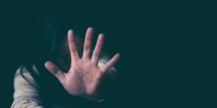 Feminicídio fez mais de mil vítimas por ano no Brasil desde 2015