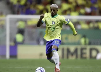 Seleção começa duelo contra Argentina com Wesley e Matheus Cunha