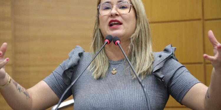 Kitty Lima reforça combate aos maus-tratos contra animais durante “Abril Laranja” em Sergipe