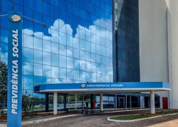 INSS: aposentado não precisa pedir exclusão de desconto indevido