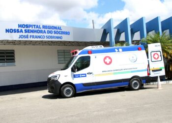 Governo do Estado entrega ambulância inter-hospitalar para Nossa Senhora do Socorro