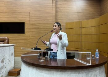 Kitty destaca investimentos no Baixo São Francisco em discurso na Alese