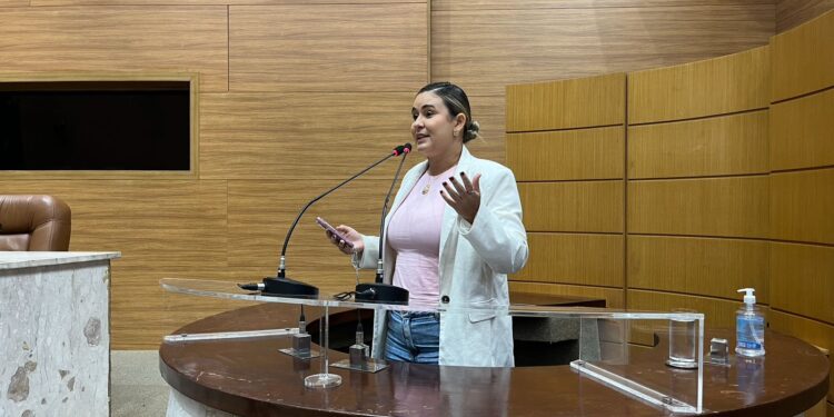 Kitty destaca investimentos no Baixo São Francisco em discurso na Alese